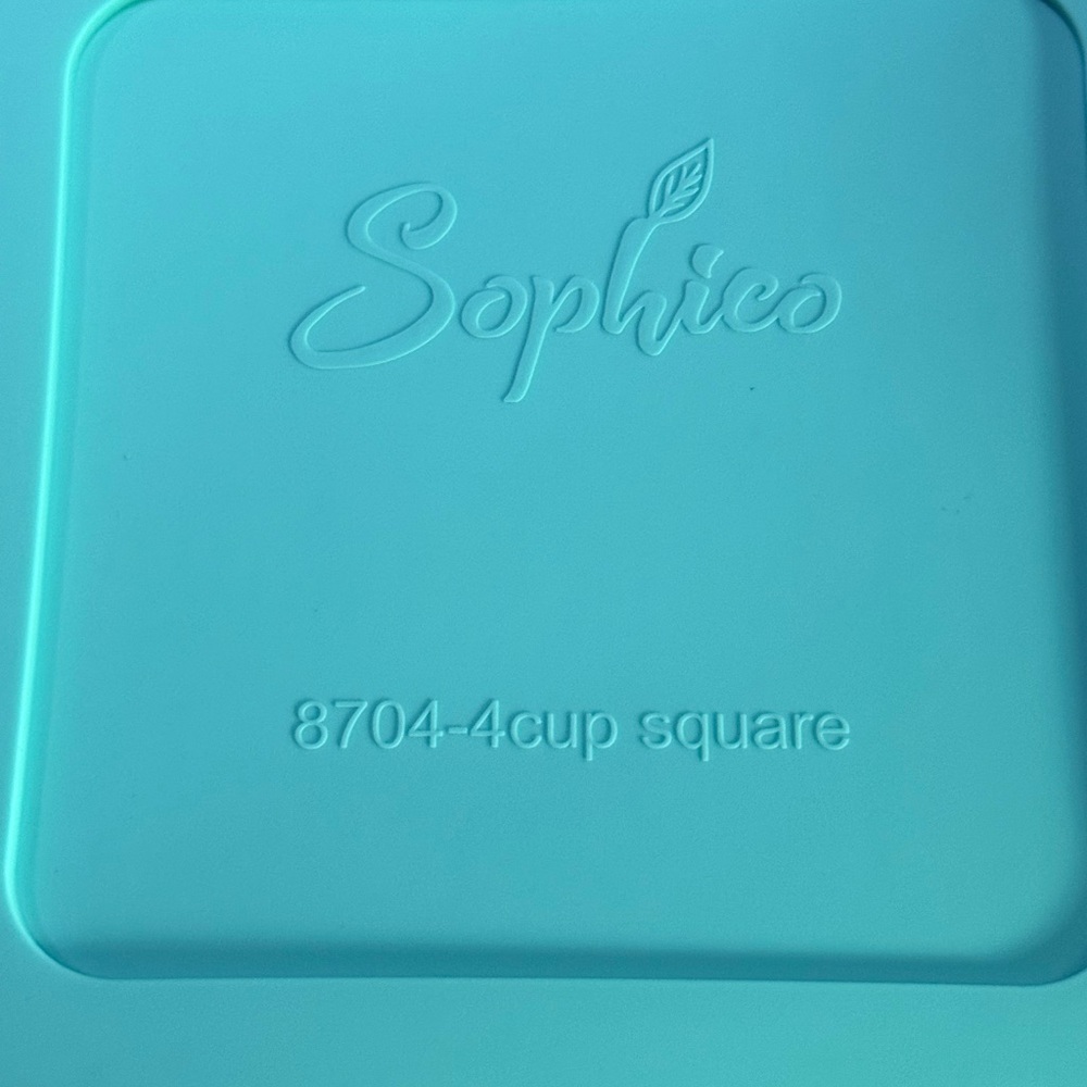 1 Sophico Silicone Blue Square Pyrex 8704 4 cup replacement lids- Brand New